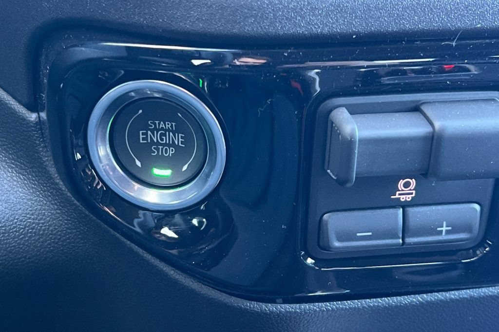New 2026 GMC Sierra 1500 Elevation w/ Elevation Premium Package AWD/4WD image 19