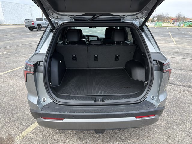 New 2026 Chevrolet Equinox LT image 33