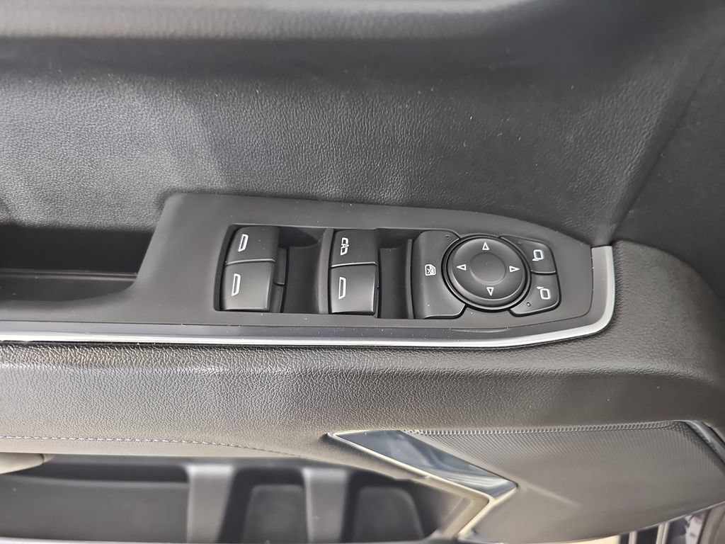 Certified 2023 Chevrolet Silverado 1500 LT AWD/4WD image 33