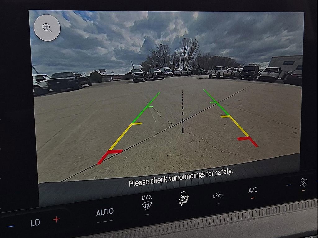 Used 2025 Ford Maverick XL image 13