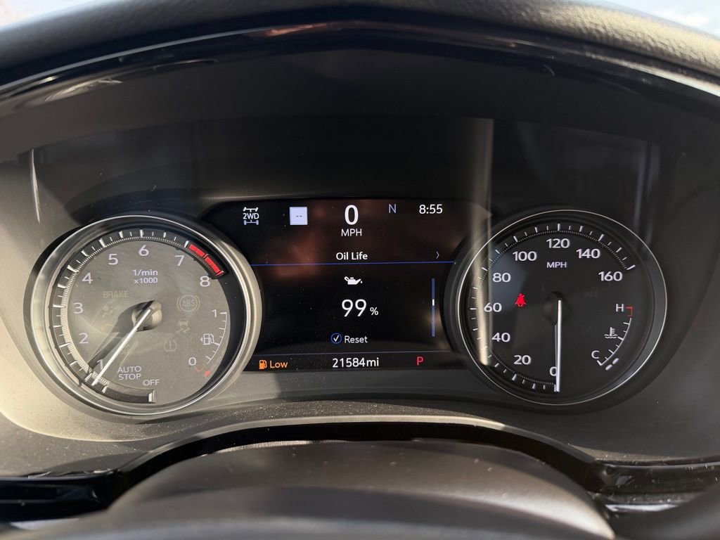 Used 2025 Cadillac XT6 Sport w/ Technology Package image 18