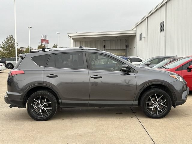 Used 2018 Toyota RAV4 SE w/ Power Extra Value Package FWD image 3