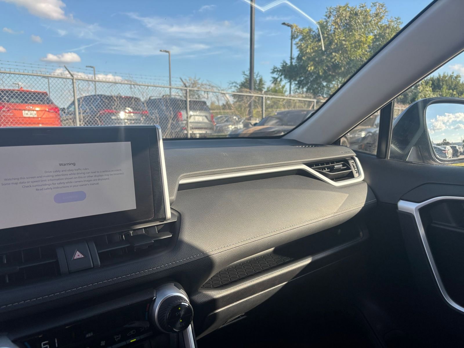 Used 2025 Toyota RAV4 LE image 33