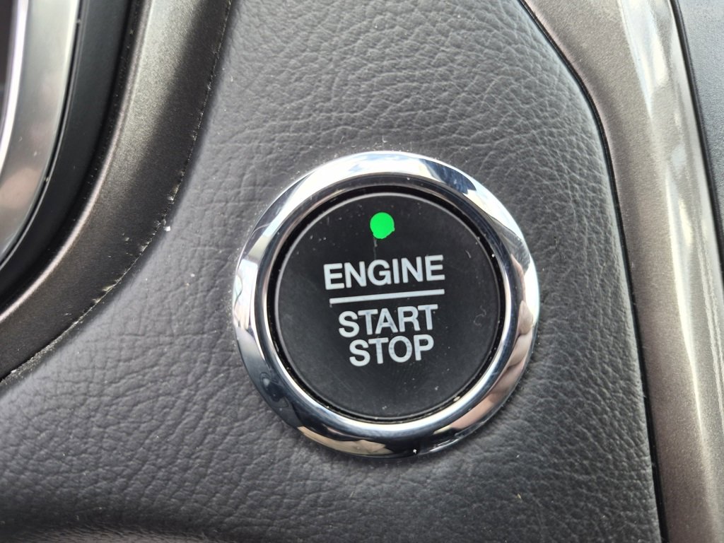 Used 2019 Ford Fusion SEL image 21