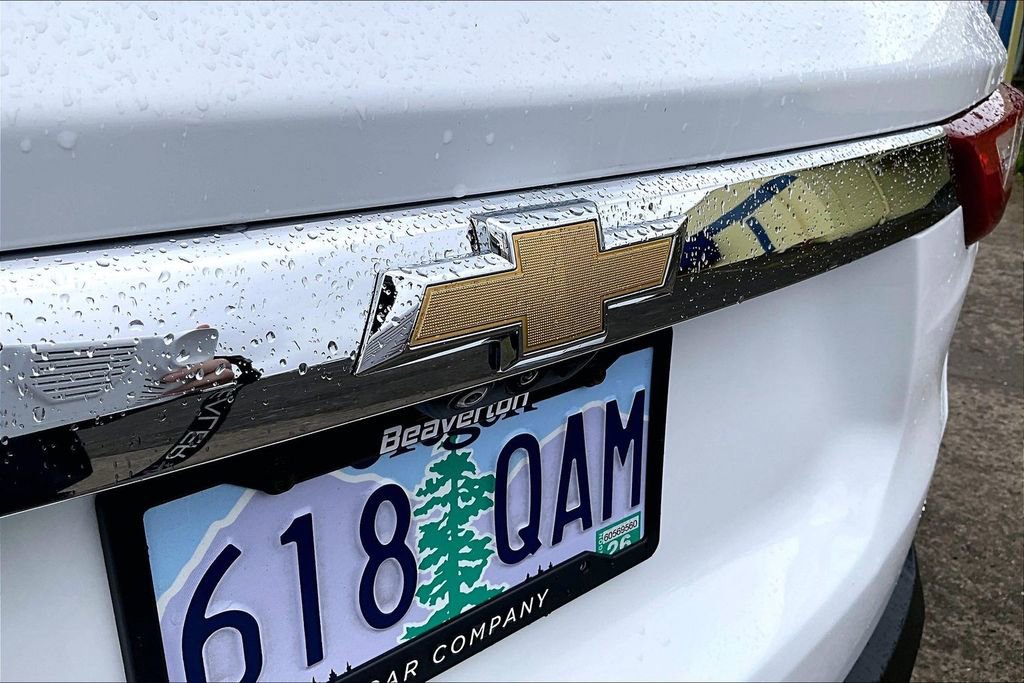 Used 2021 Chevrolet Traverse LT w/ LT Premium Package image 11