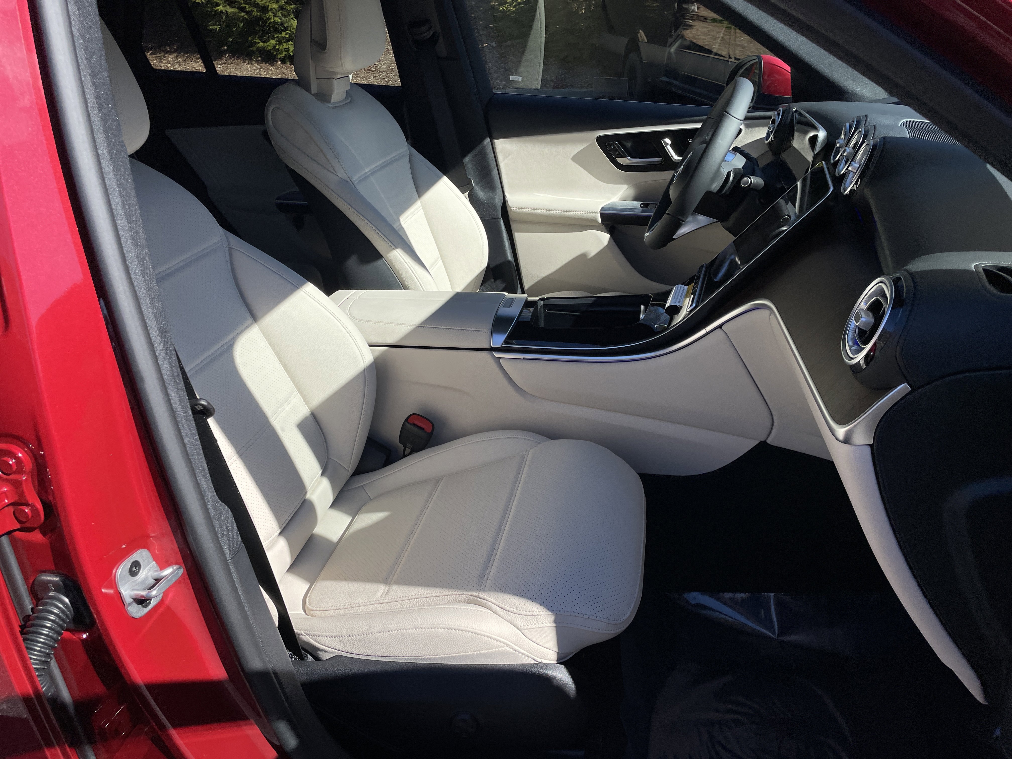 New 2026 Mercedes-Benz GLC 300 image 44