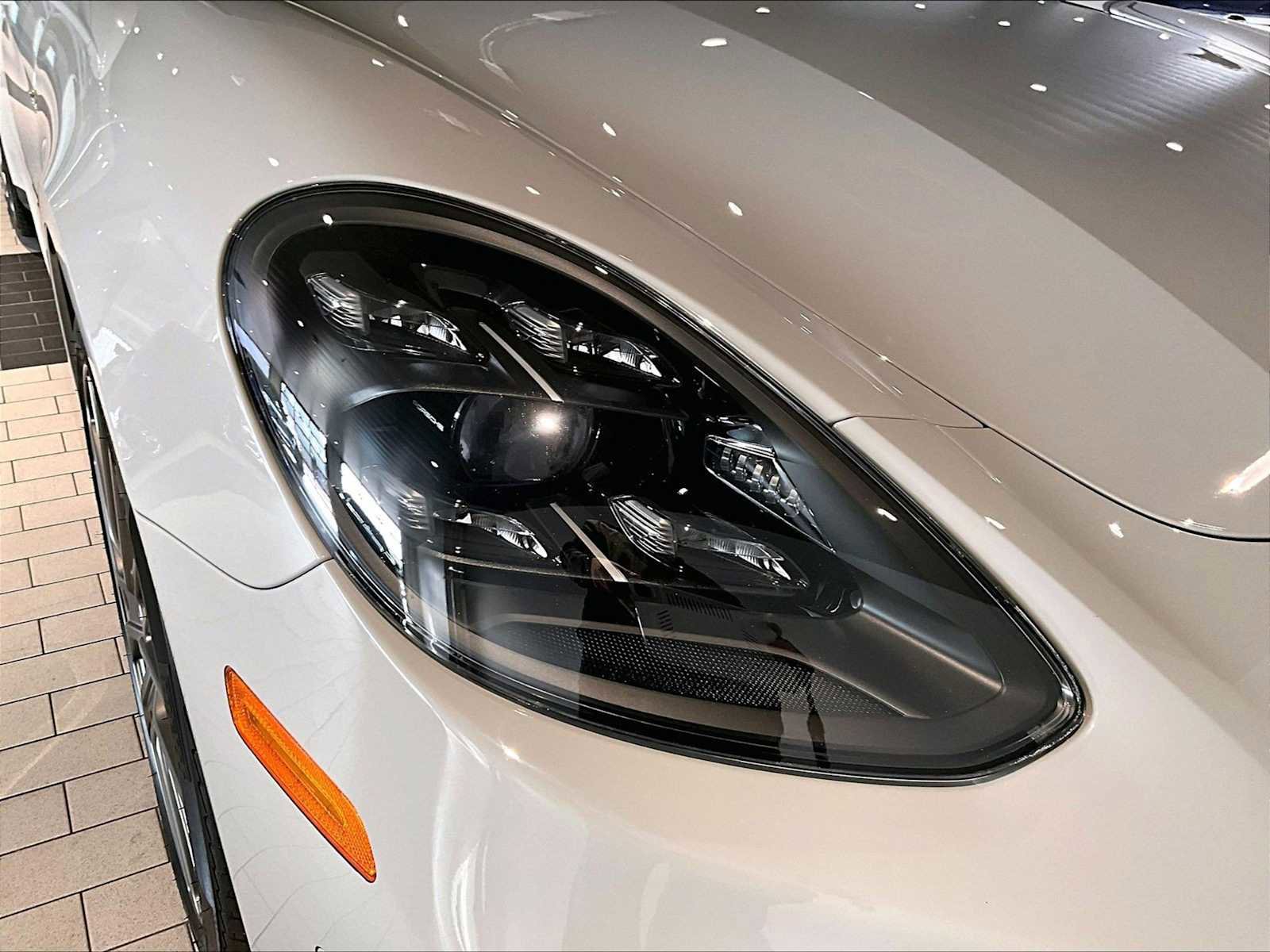 Used 2023 Porsche Panamera Turbo S image 15