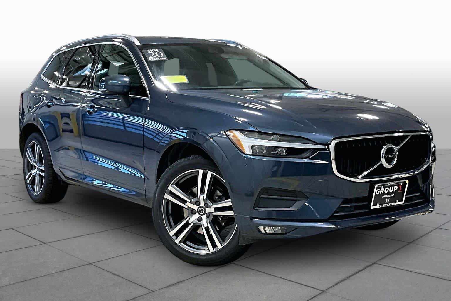 Used 2021 Volvo XC60 T5 Momentum w/ Premium Package AWD/4WD image 3