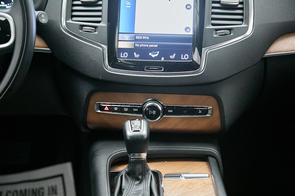 Used 2021 Volvo XC90 T6 Momentum AWD/4WD image 28