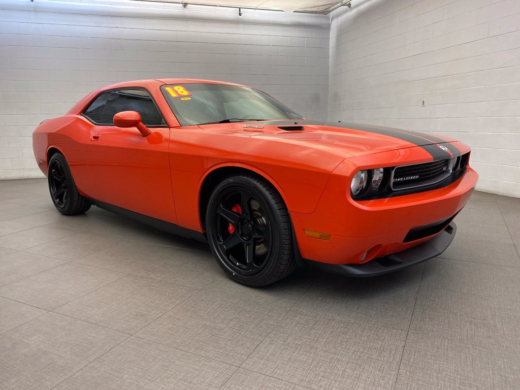 Used 2008 Dodge Challenger SRT8 RWD image 4