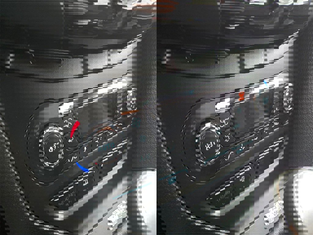 Used 2014 Ford Focus ST w/ Equipment Group 201A image 18