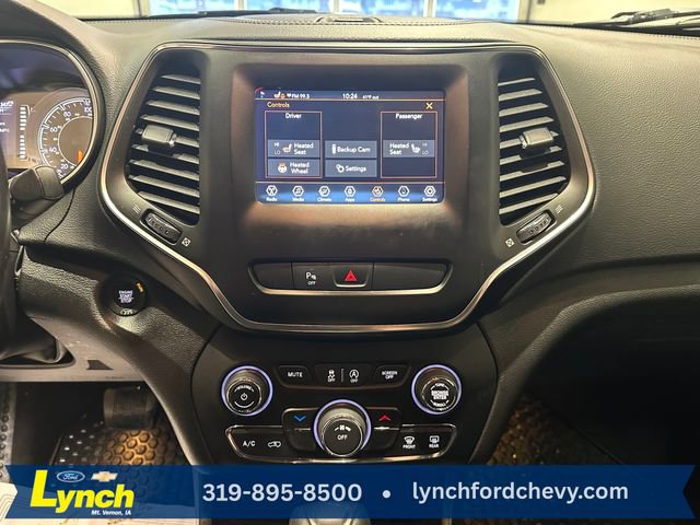 Used 2019 Jeep Cherokee Latitude Plus w/ Cold Weather Group image 11