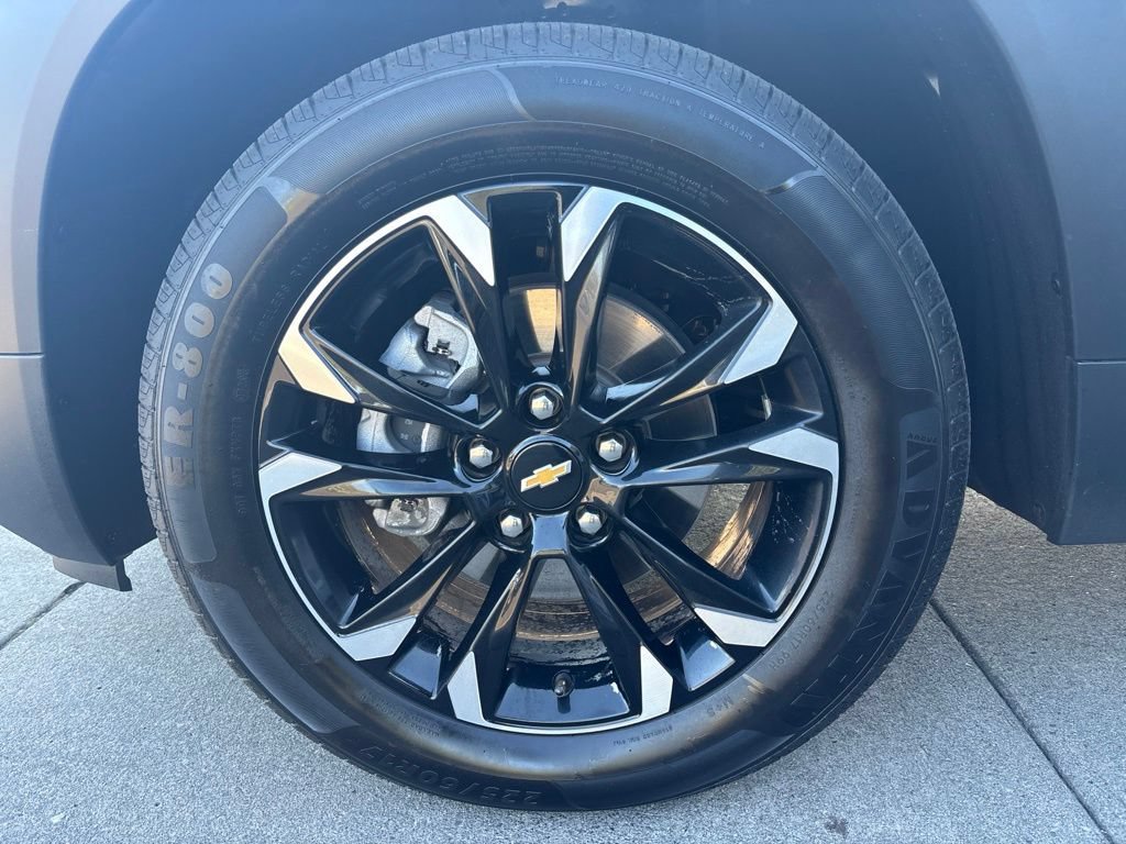 Used 2023 Chevrolet TrailBlazer LT w/ Convenience Package AWD/4WD image 11
