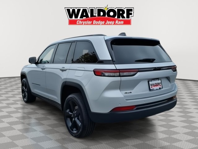 New 2025 Jeep Grand Cherokee Altitude AWD/4WD image 5