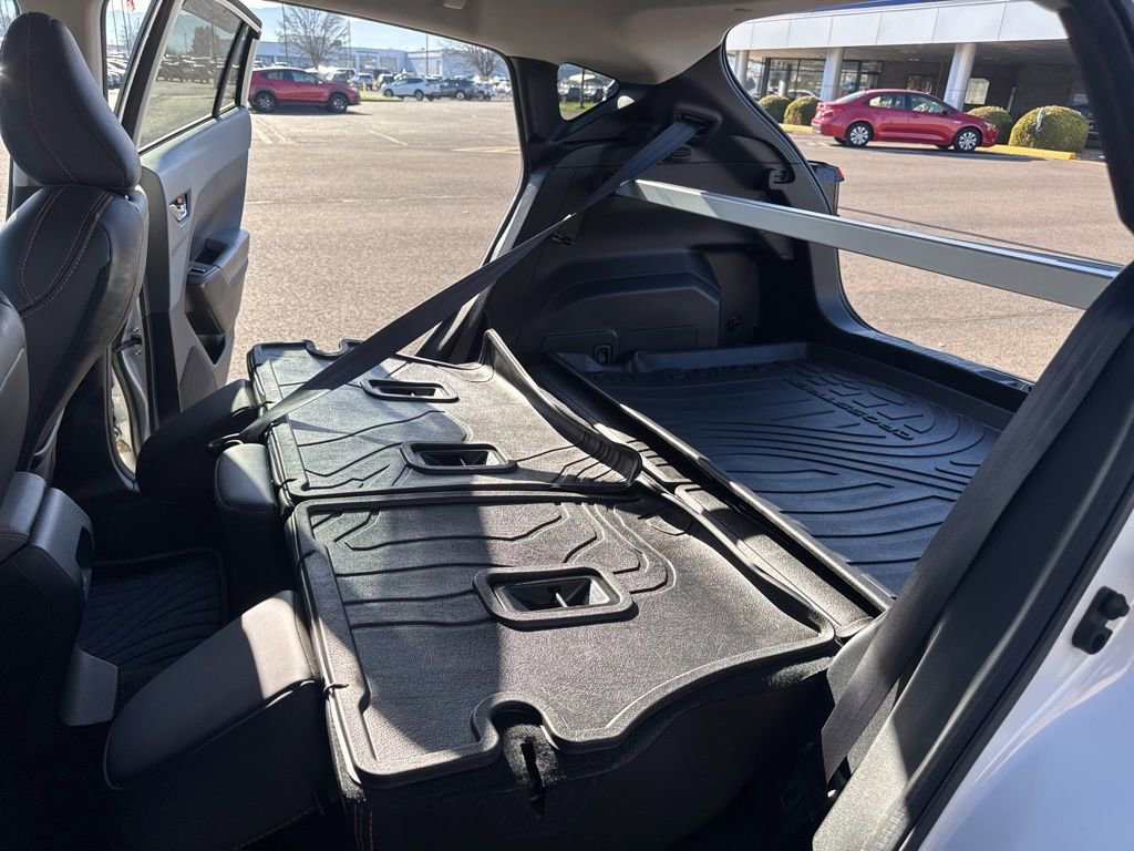 Certified 2025 Subaru Crosstrek 2.5i Limited w/ Crosstrek Mirror Package image 16