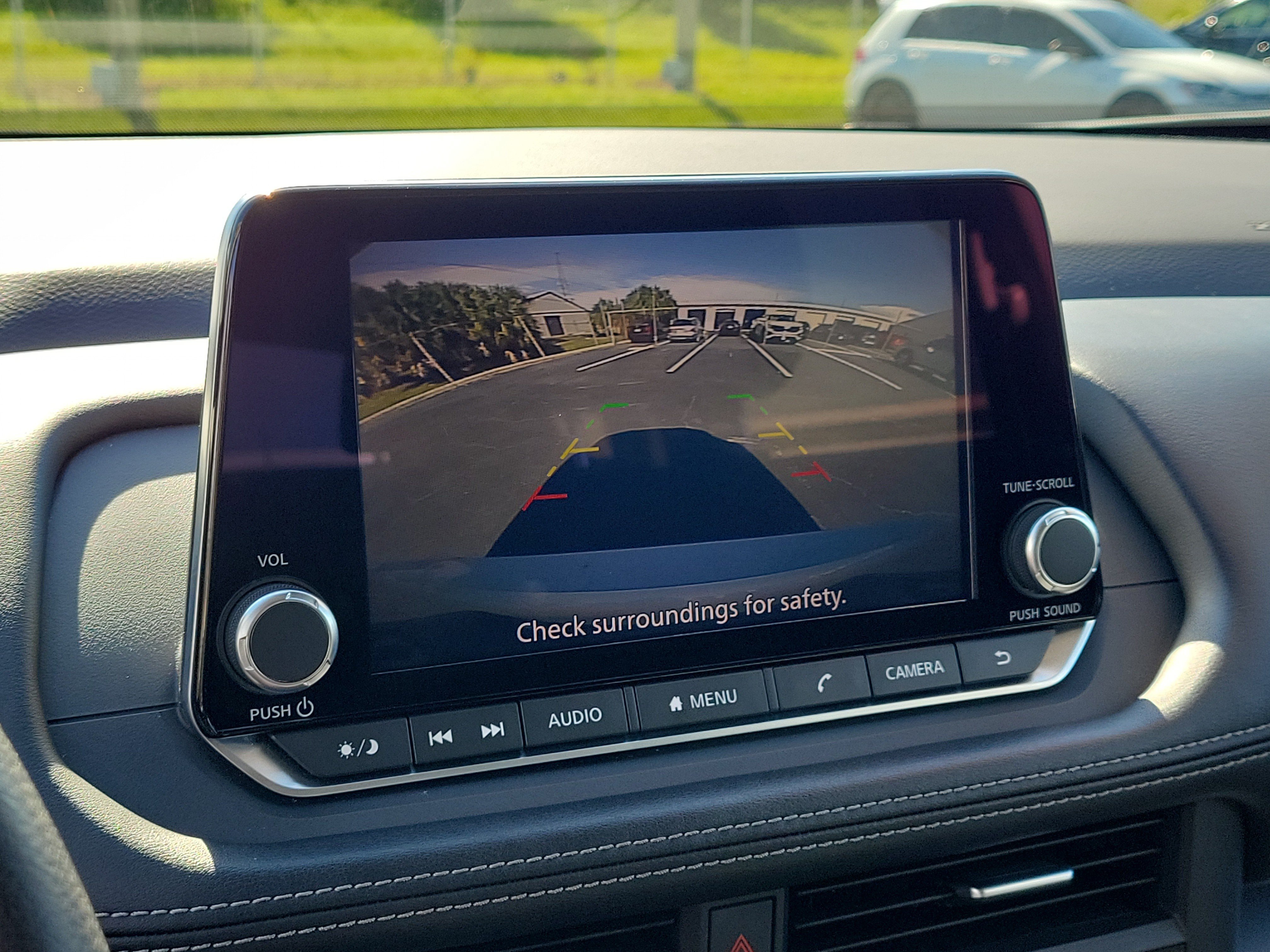 Used 2024 Nissan Rogue SV FWD image 23