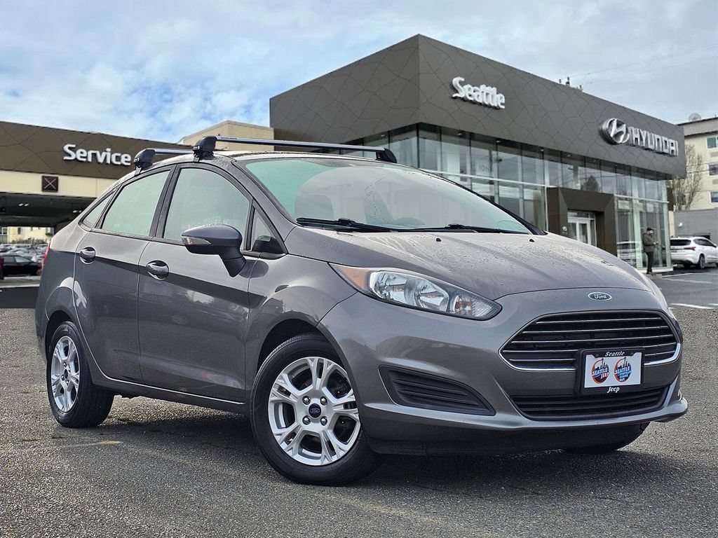 Used 2014 Ford Fiesta SE w/ Comfort Package FWD image 1