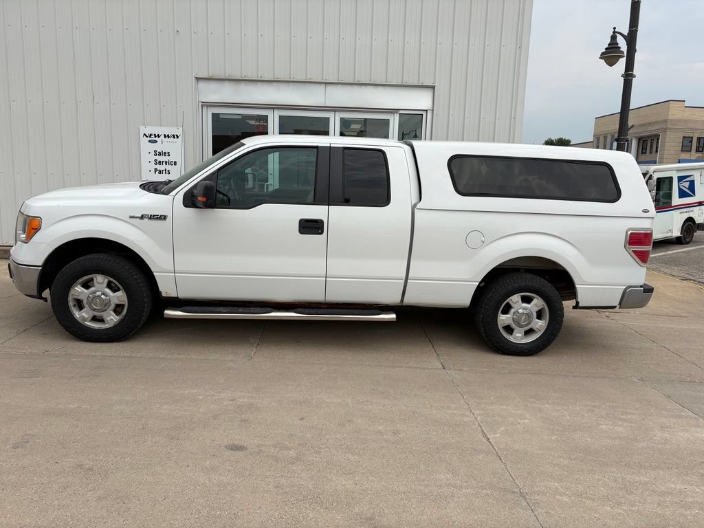 Used 2011 Ford F150 XLT w/ XLT Convenience Pkg RWD image 2