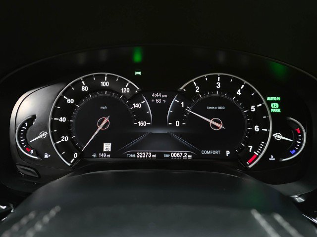 Used 2018 BMW 530i xDrive AWD/4WD image 24