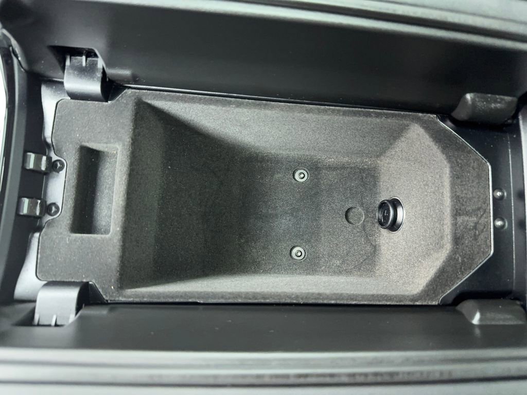 Used 2025 BMW 530i RWD image 32