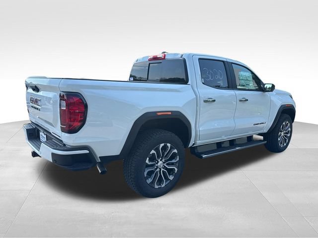 New 2026 GMC Canyon Denali w/ LPO, Black Badging Package AWD/4WD image 5