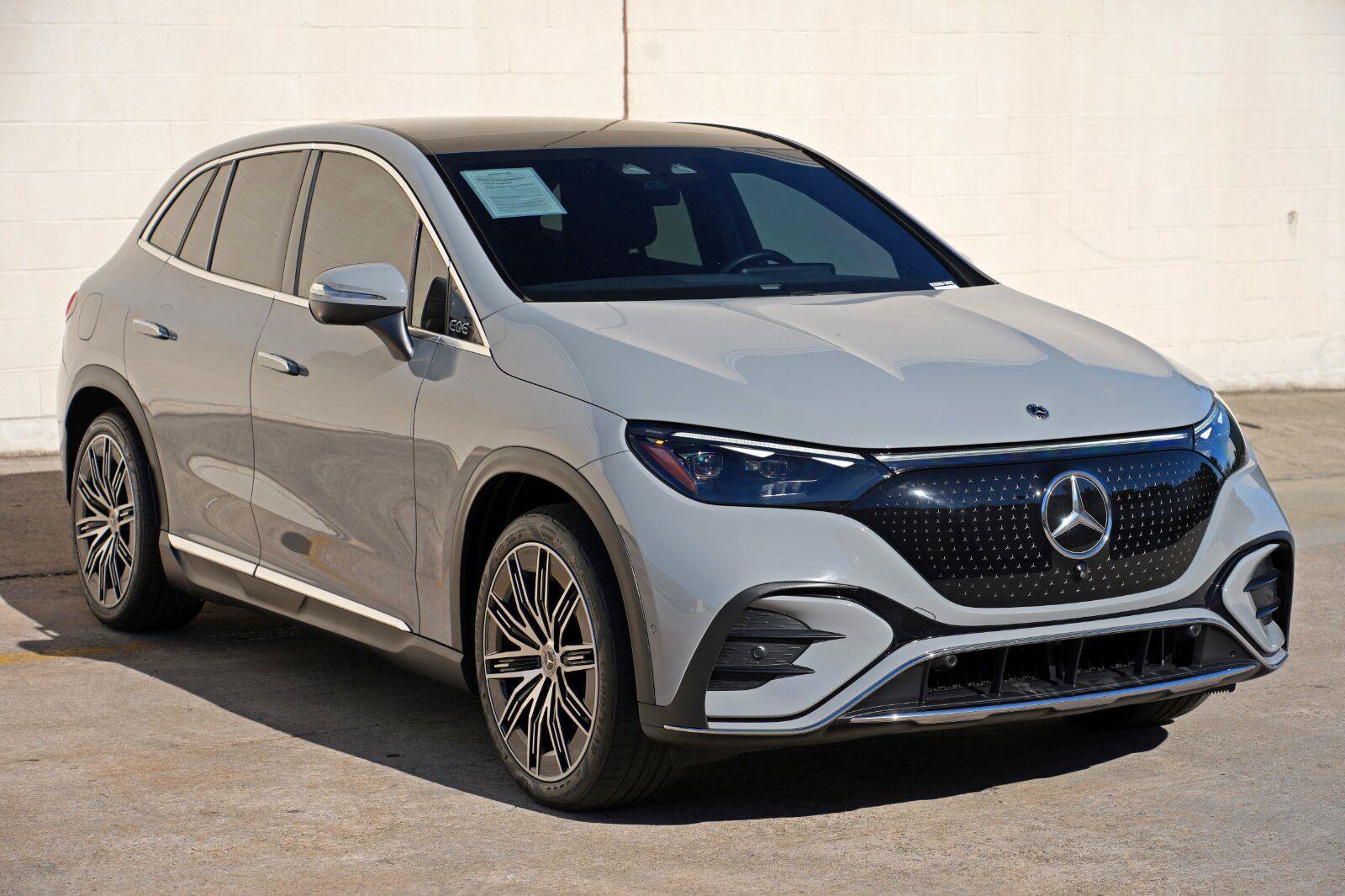 Used 2023 Mercedes-Benz EQE 350+ SUV w/ AMG Line Exterior Package image 61
