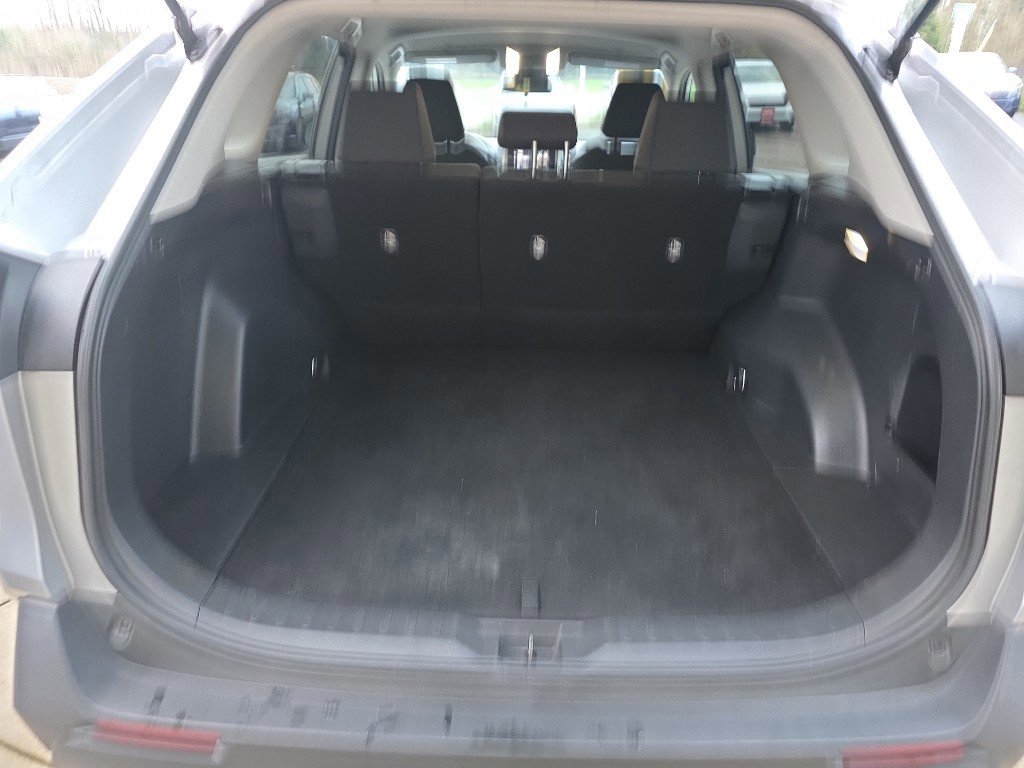 Used 2023 Toyota RAV4 LE image 6