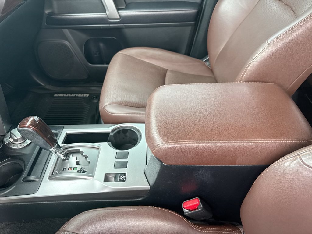 Used 2019 Toyota 4Runner Limited AWD/4WD image 18