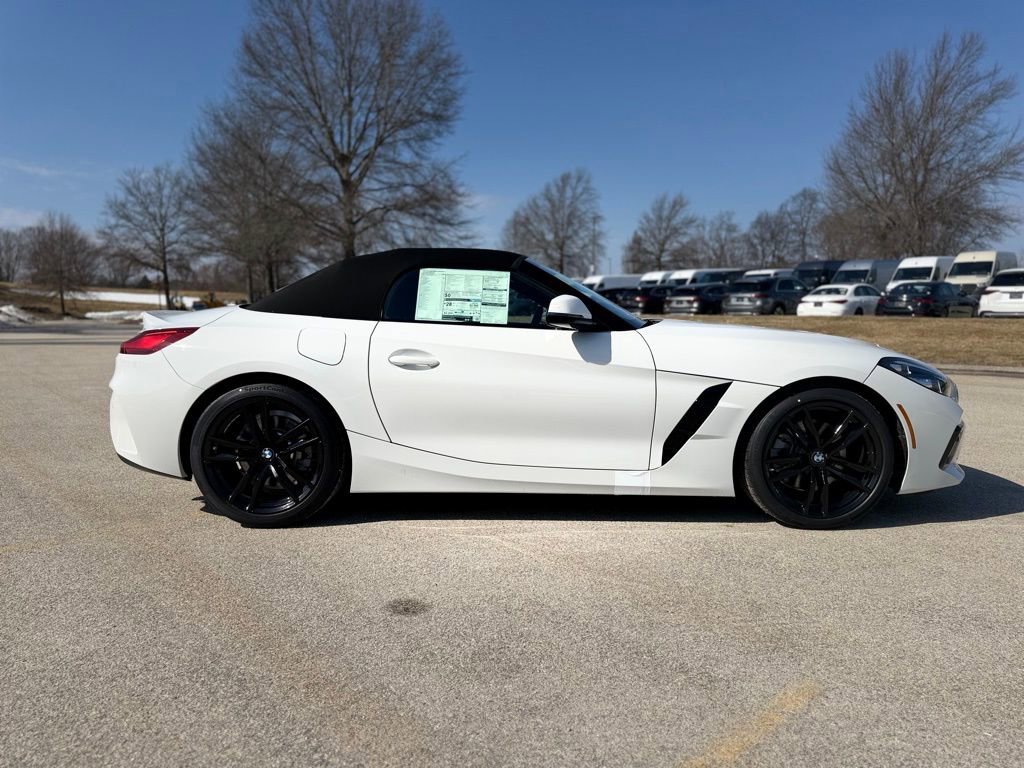 New 2026 BMW Z4 sDrive30i w/ Convenience Package RWD image 7