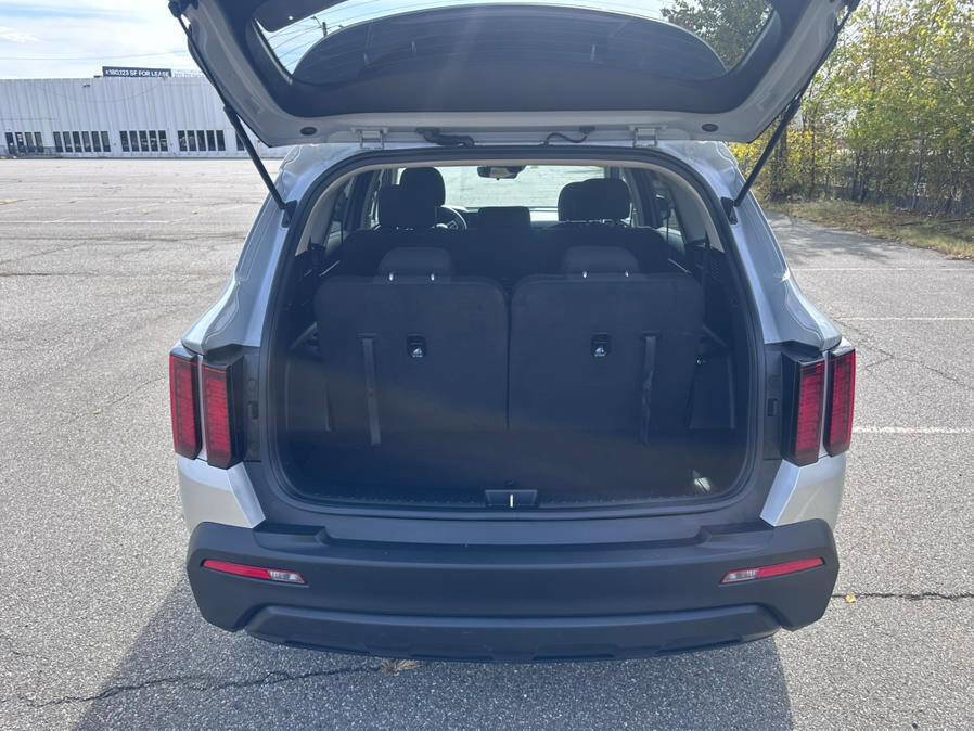 Used 2021 Kia Sorento LX image 13