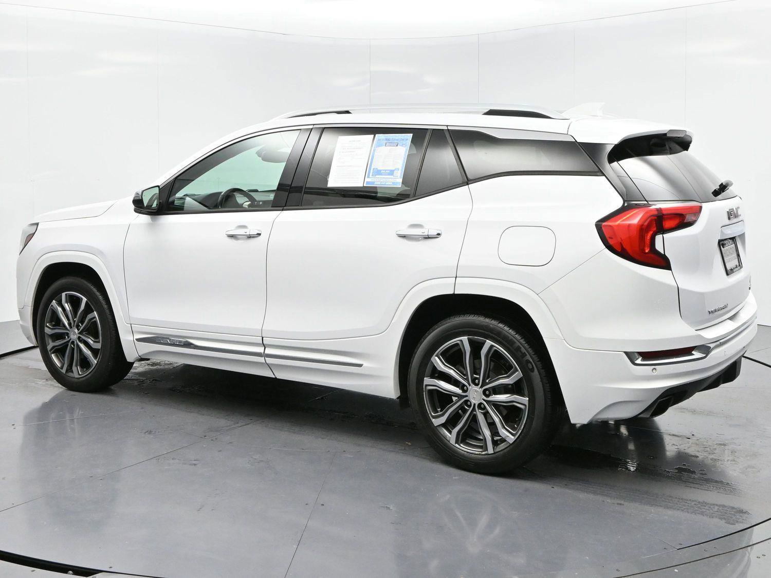 Used 2019 GMC Terrain Denali w/ Driver Alert Package II image 5