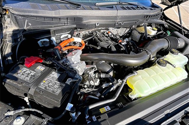 New 2025 Ford F150 Platinum w/ Equipment Group 702A High image 10