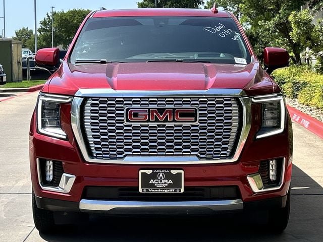 Used 2022 GMC Yukon XL Denali w/ Denali Premium Package AWD/4WD image 9