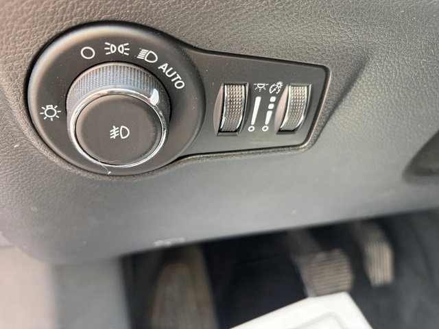 Used 2022 Jeep Compass Limited w/ Elite Group AWD/4WD image 21