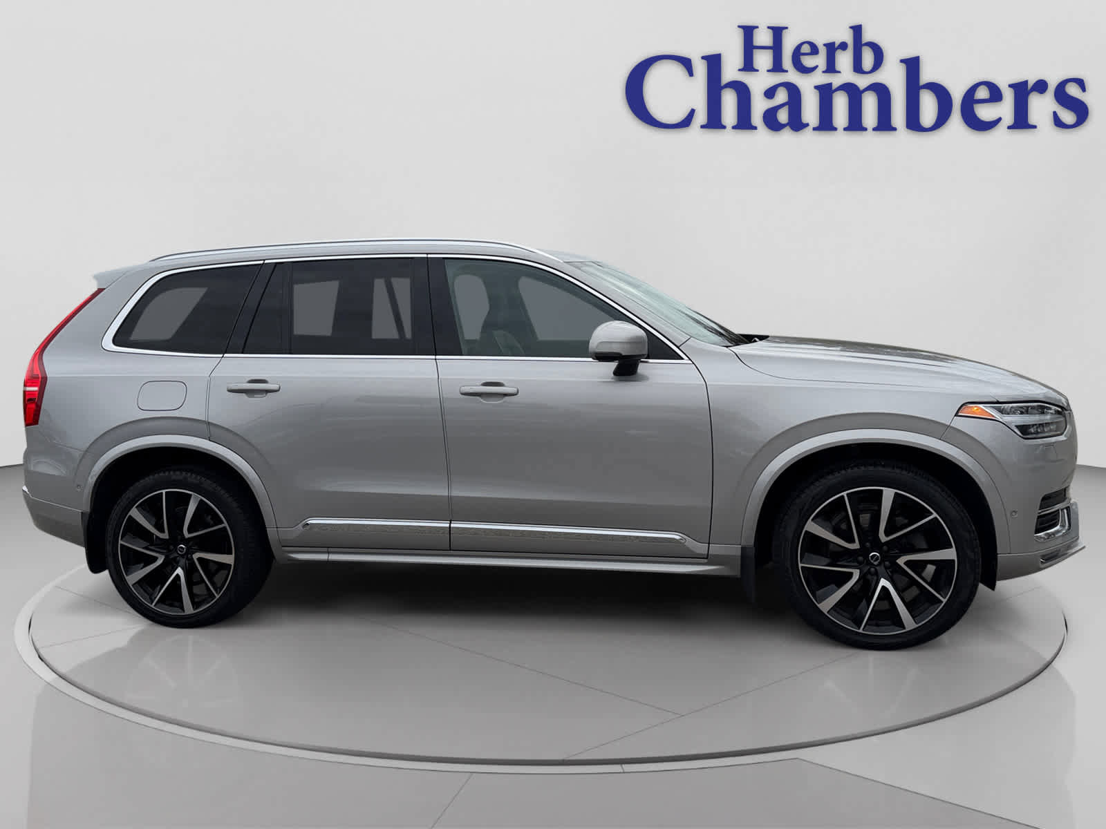 Used 2023 Volvo XC90 B6 Plus w/ Protection Package image 15