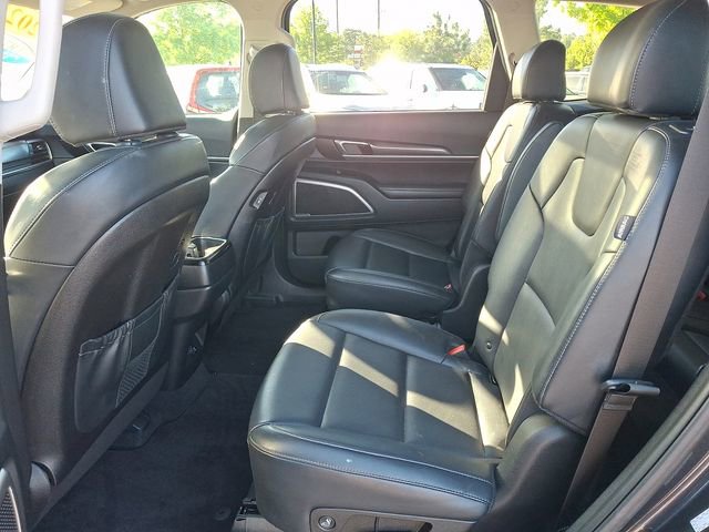 Used 2025 Kia Telluride S image 12
