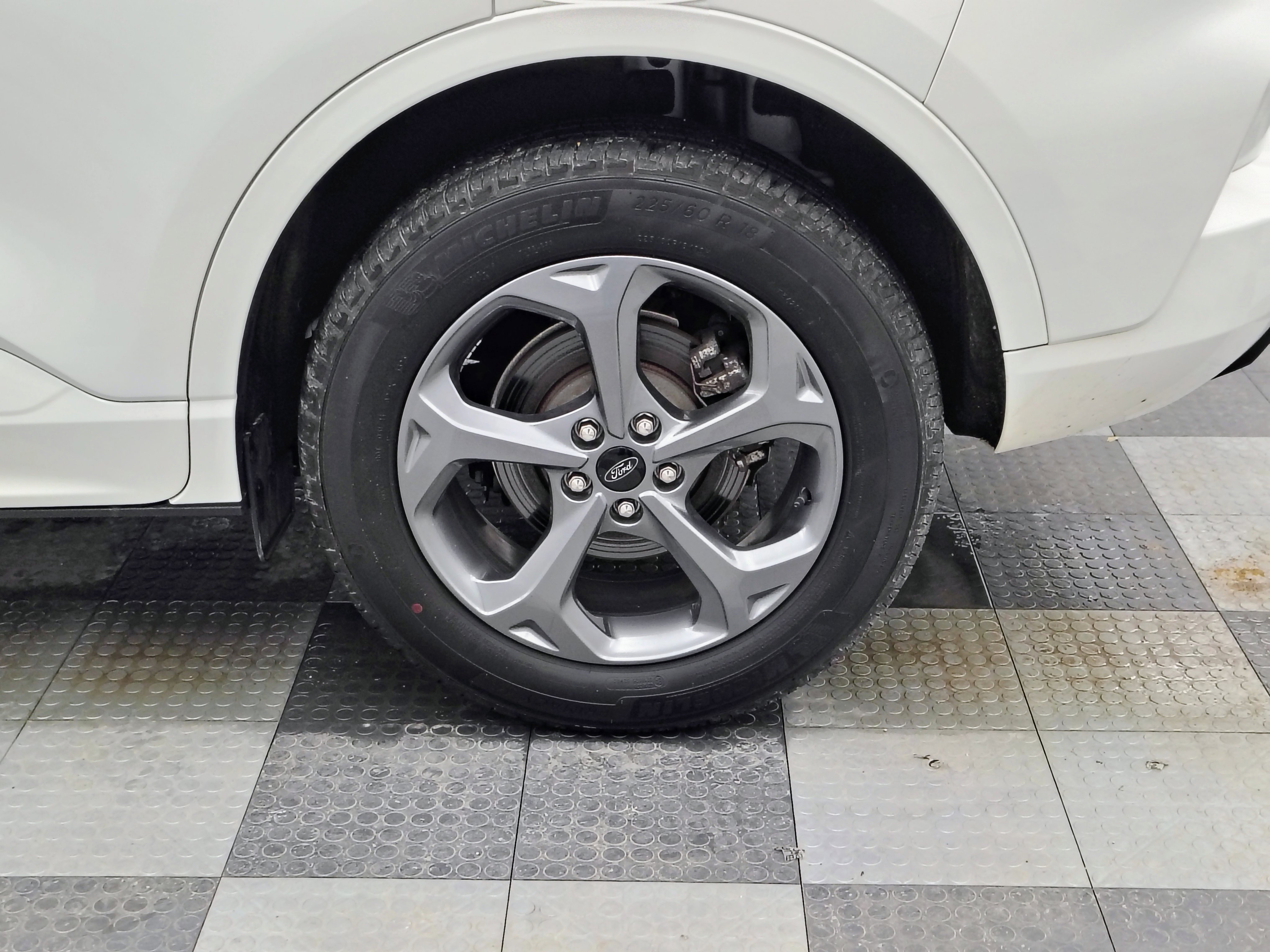 Used 2024 Ford Escape ST-Line Select w/ Tech Pack #2 AWD/4WD image 16