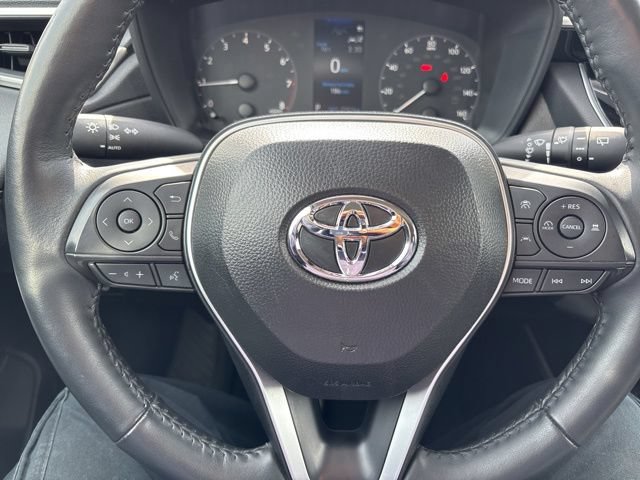 Used 2025 Toyota Corolla Cross LE AWD/4WD image 21
