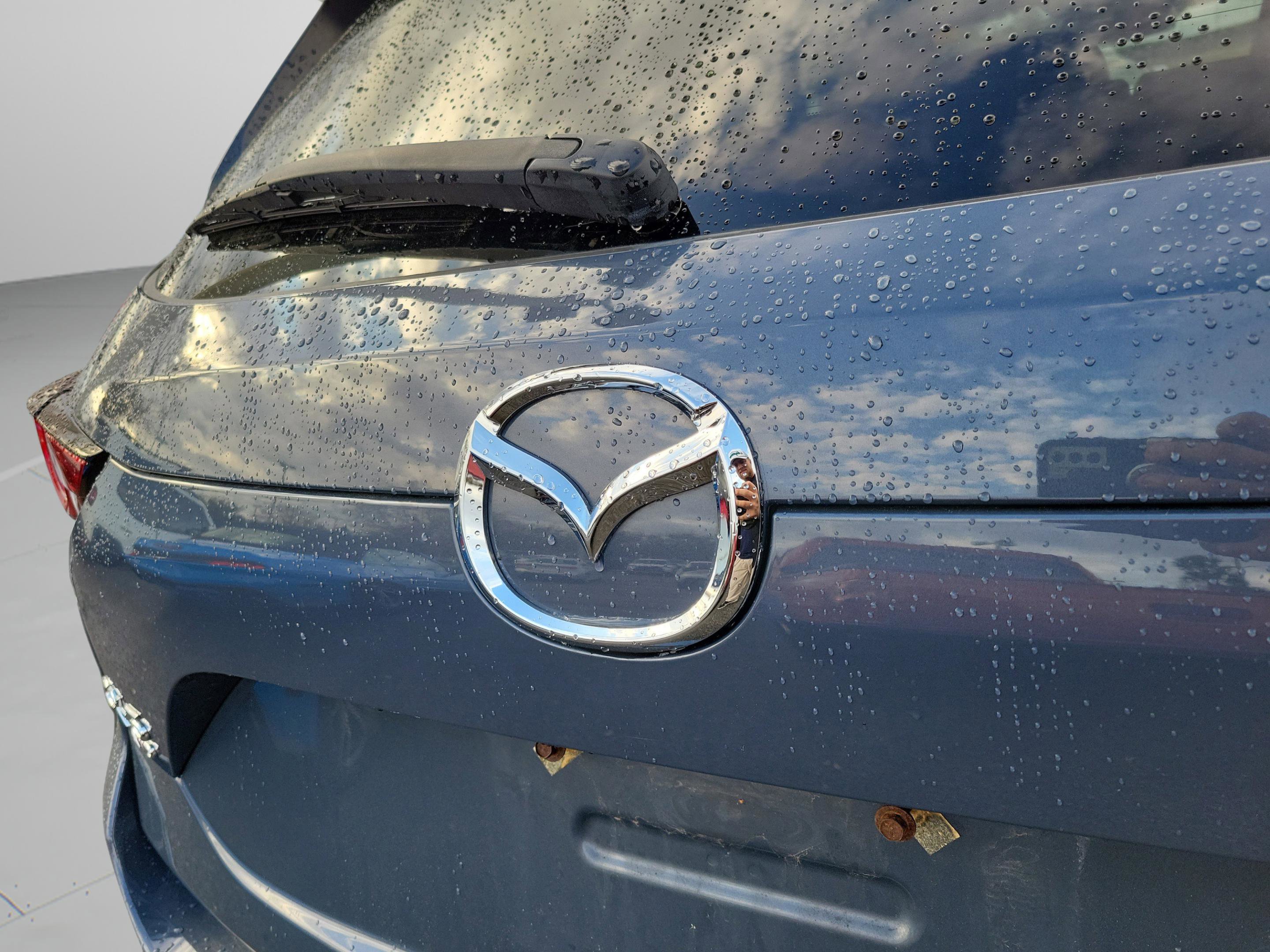 Used 2021 MAZDA CX-5 Carbon Edition image 16