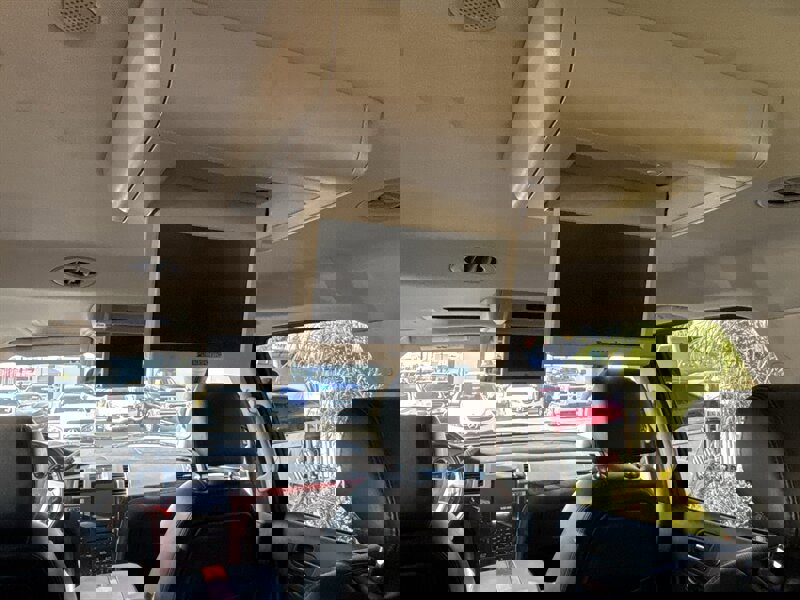 Used 2009 Cadillac Escalade ESV AWD image 29