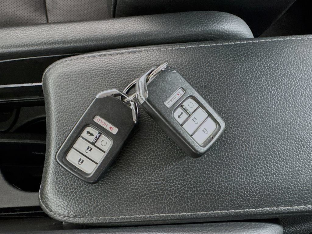 Used 2020 Honda Civic Touring image 26