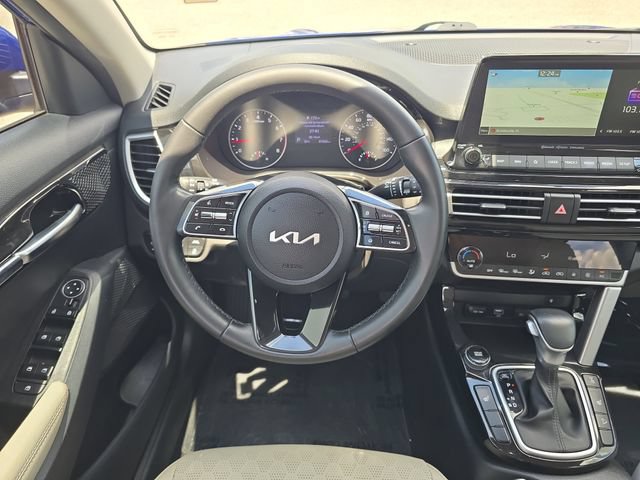 Used 2022 Kia Seltos EX AWD/4WD image 10