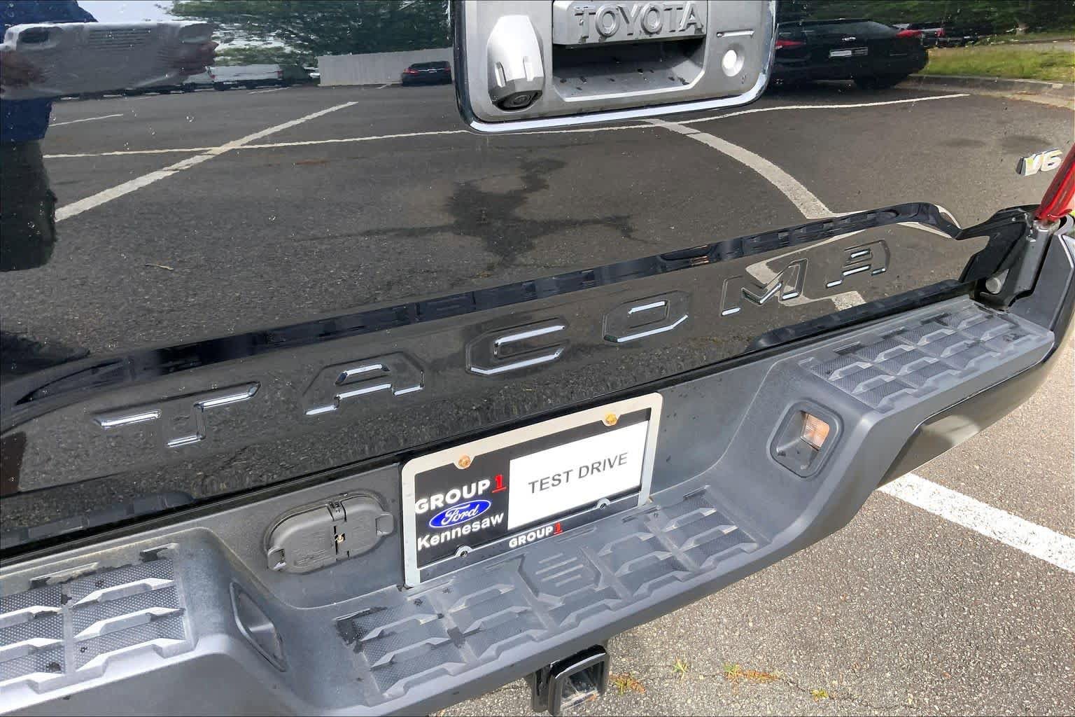 Used 2021 Toyota Tacoma SR AWD/4WD image 30
