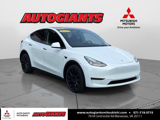 Used 2022 Tesla Model Y Long Range AWD/4WD image 1