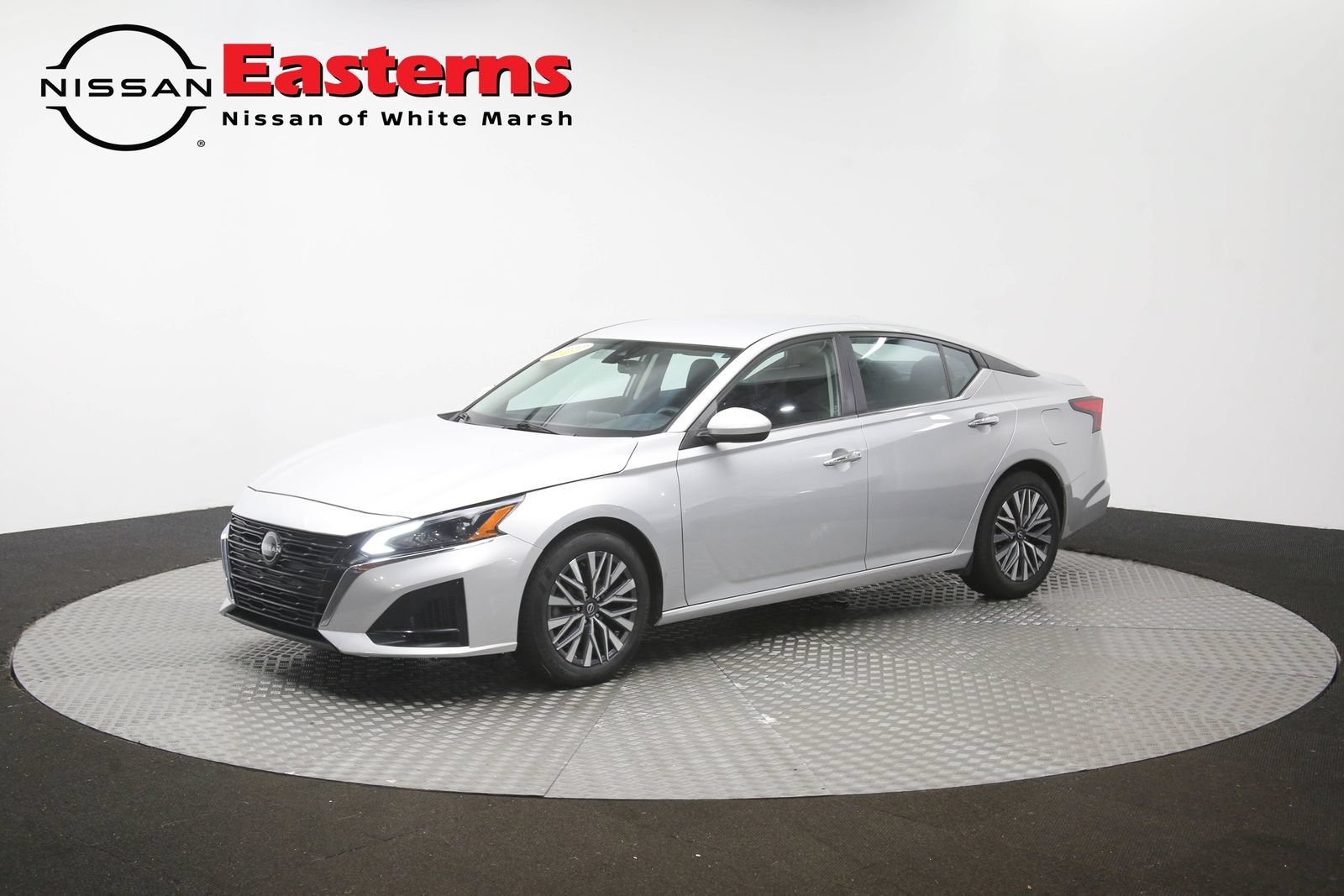 Used 2023 Nissan Altima 2.5 SV FWD image 55