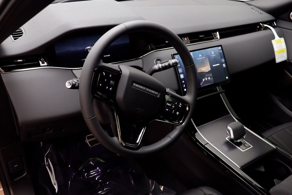 New 2026 Land Rover Range Rover Evoque Dynamic SE AWD/4WD image 8