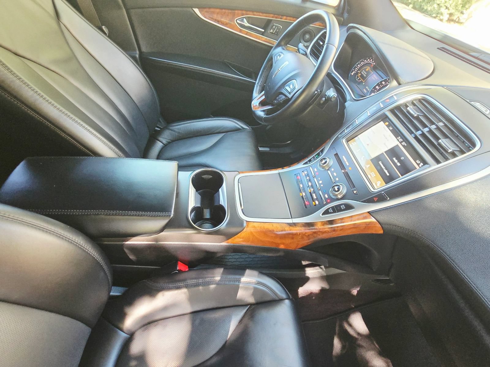 Used 2016 Lincoln MKX Select w/ Select Plus Package FWD image 29