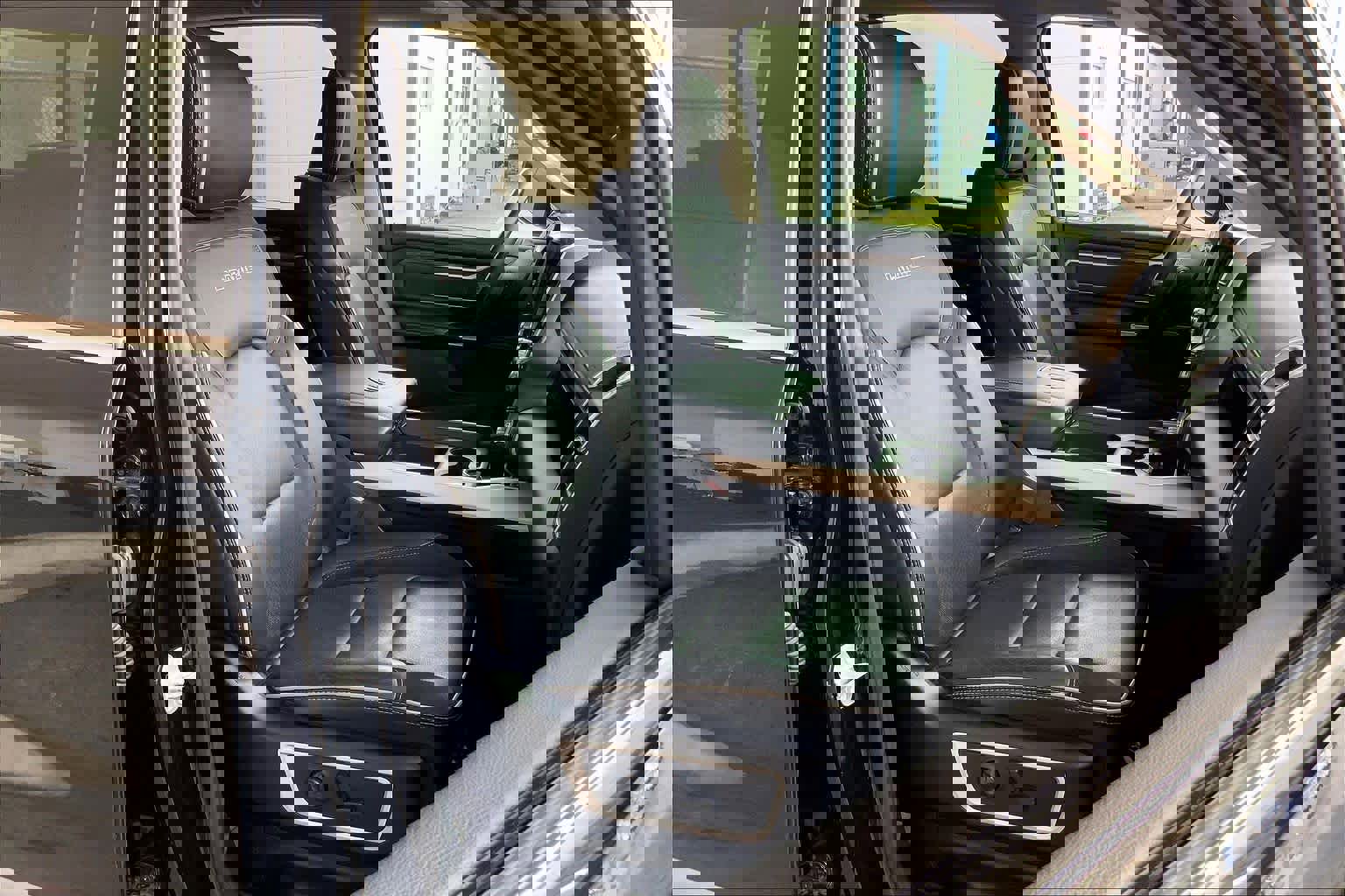 Used 2019 RAM 1500 Laramie image 9