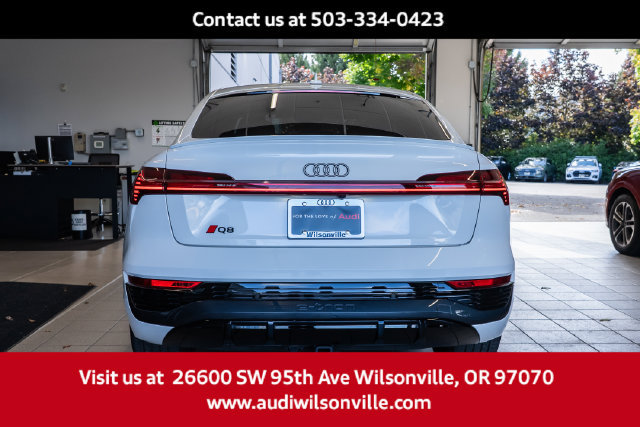 Used 2024 Audi Q8 e-tron Premium Plus w/ Premium Plus Package AWD/4WD image 5