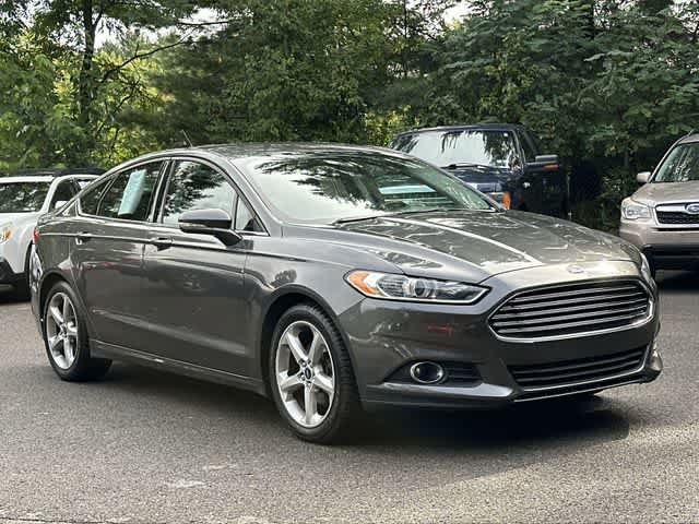 Used 2015 Ford Fusion SE w/ Equipment Group 201A FWD image 25
